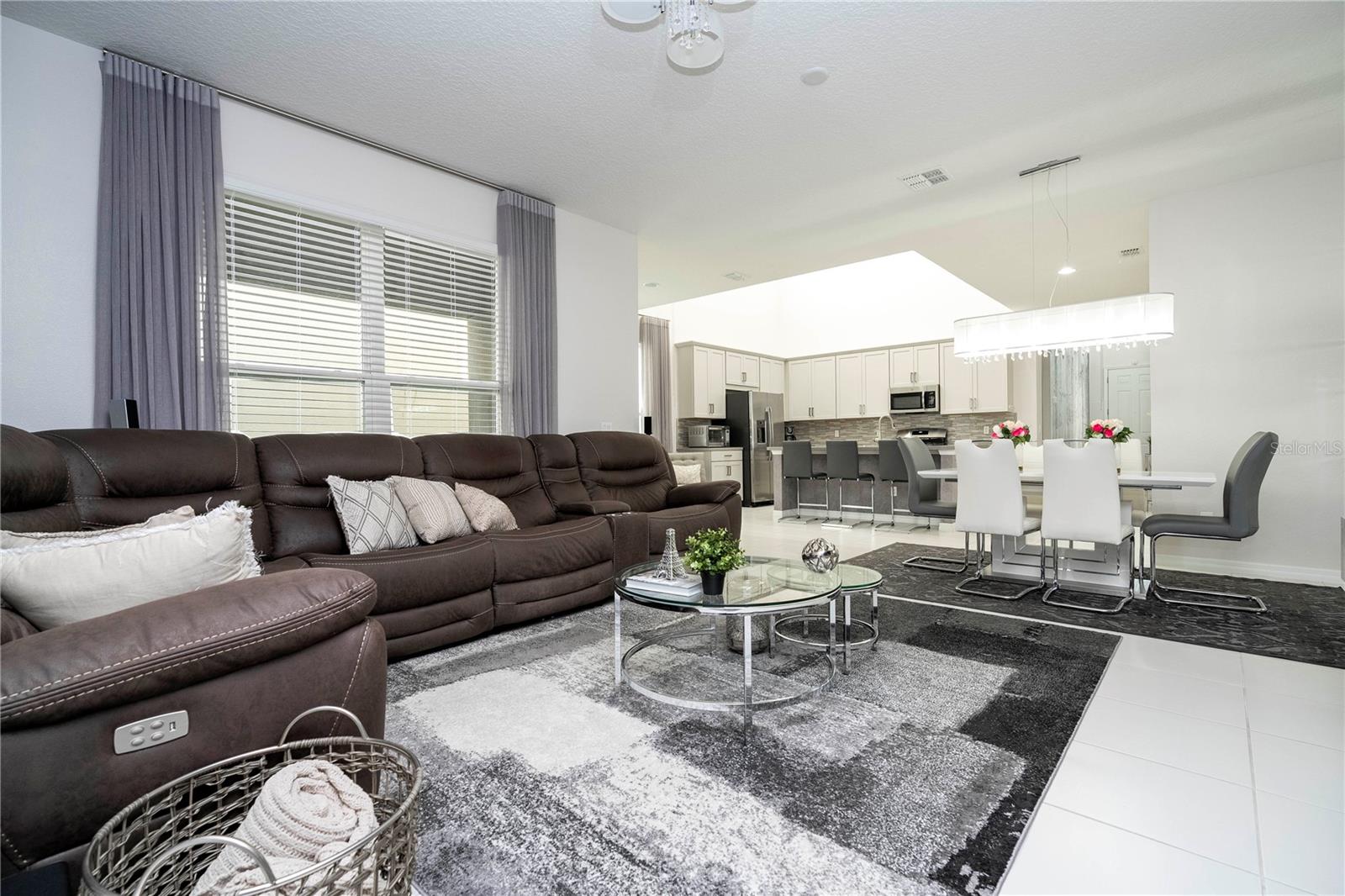 Image 18 of 41 For 15205 Shonan Gold Drive