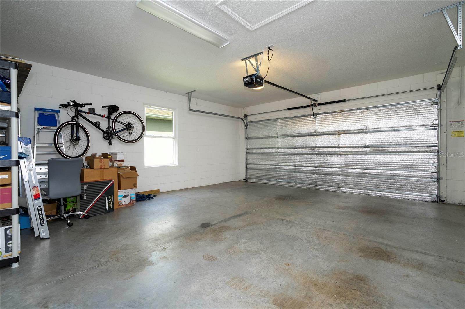 Image 24 of 41 For 15205 Shonan Gold Drive