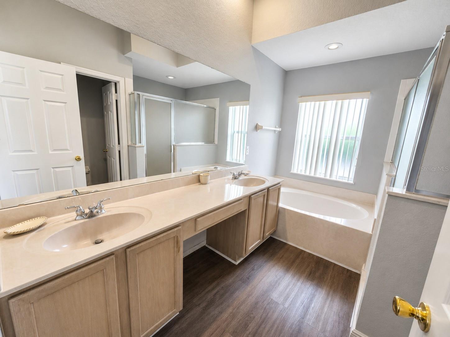 Image 10 of 23 For 205 Gleneagles Drive