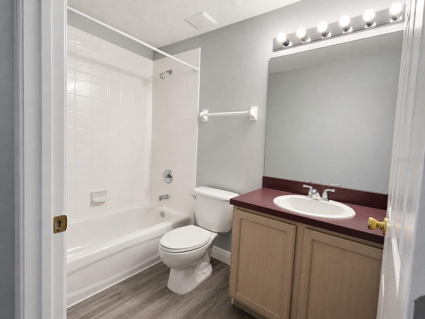 Image 15 of 23 For 205 Gleneagles Drive