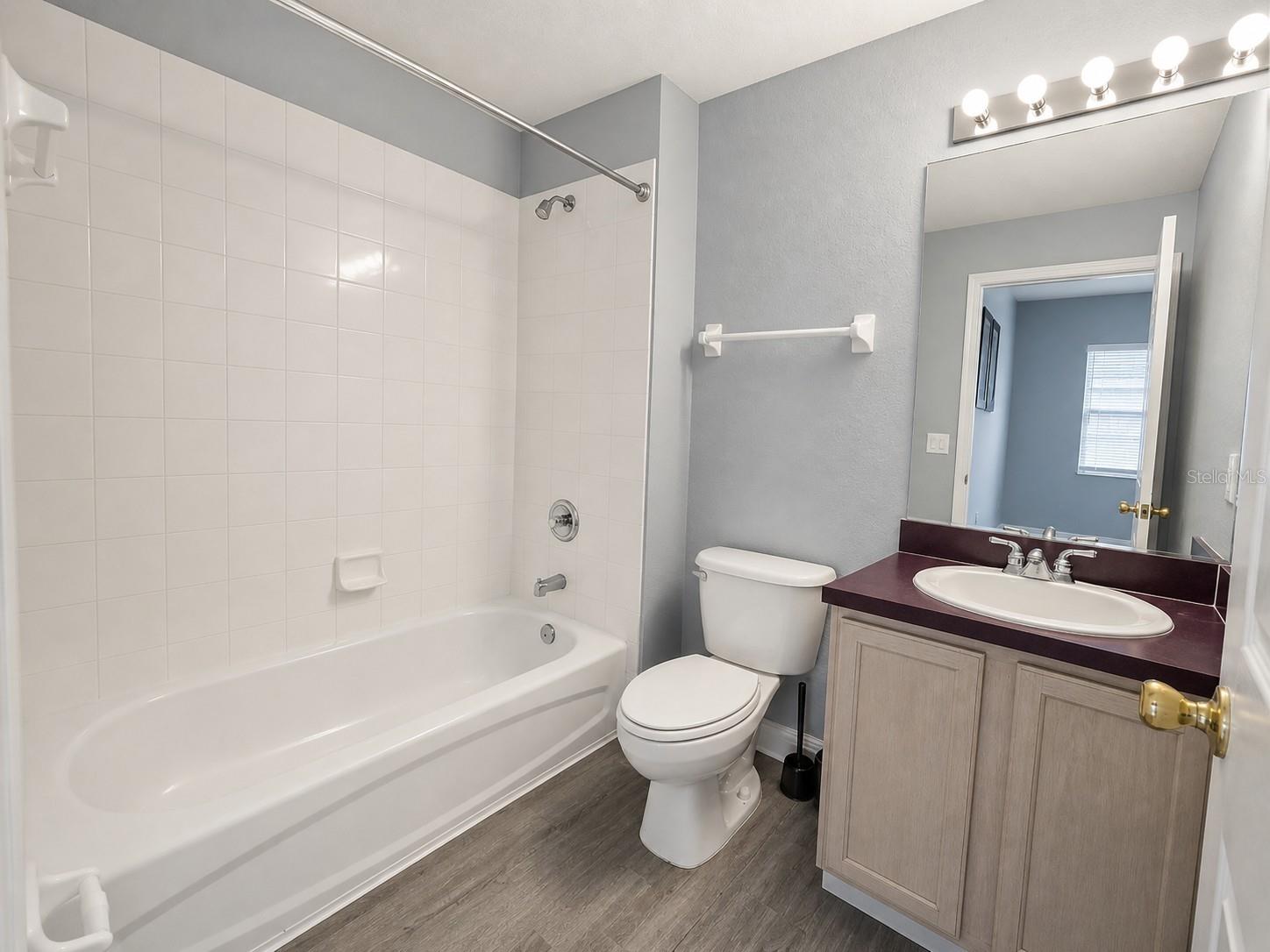 Image 20 of 23 For 205 Gleneagles Drive