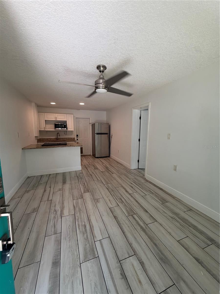 Image 3 of 7 For 810 8th  