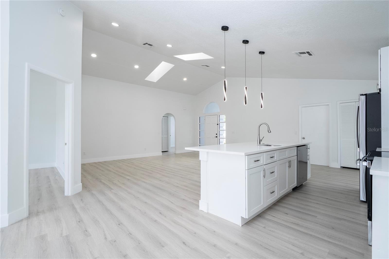 Image 11 of 50 For 2218 Newt Street