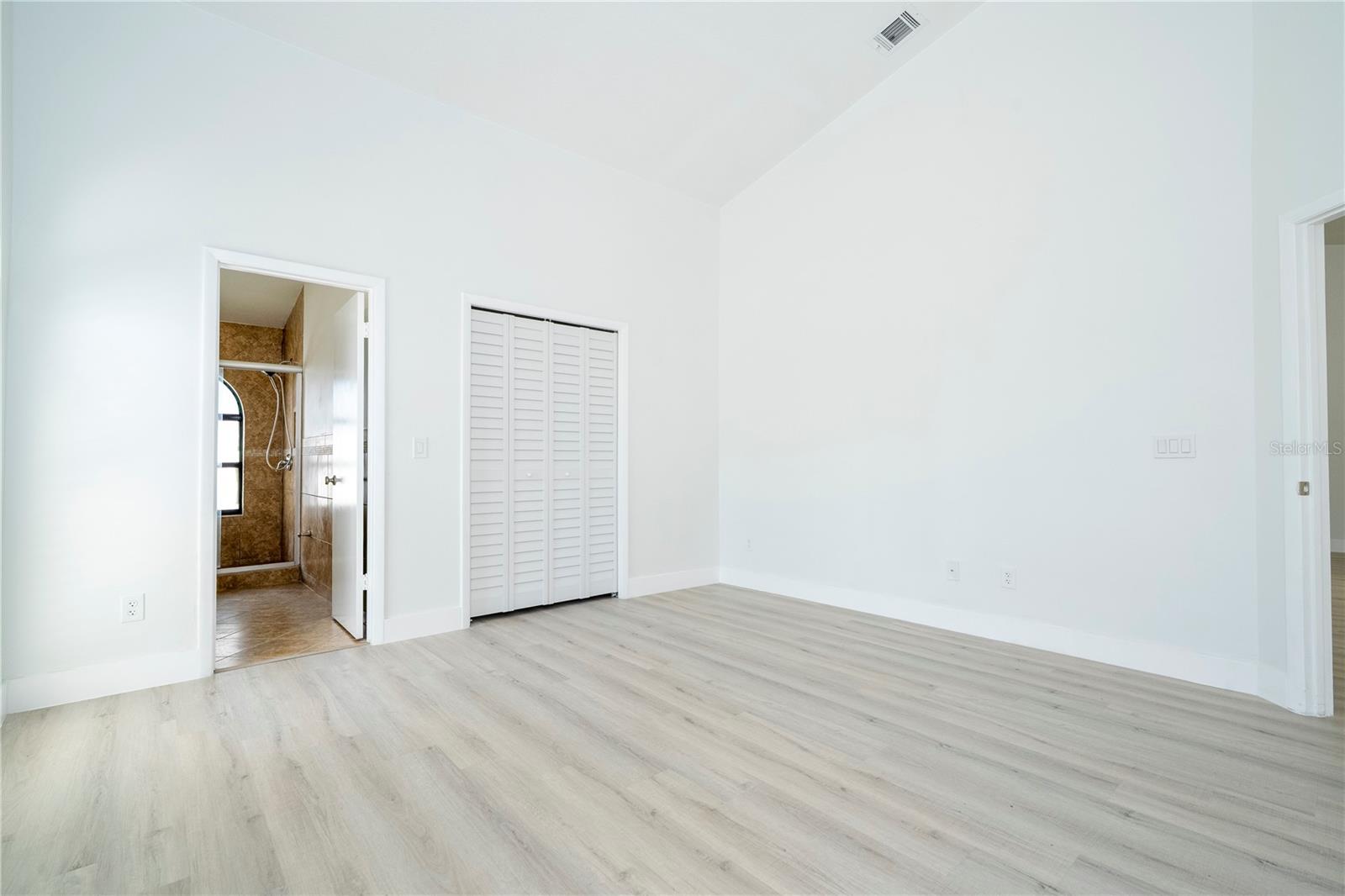 Image 18 of 50 For 2218 Newt Street