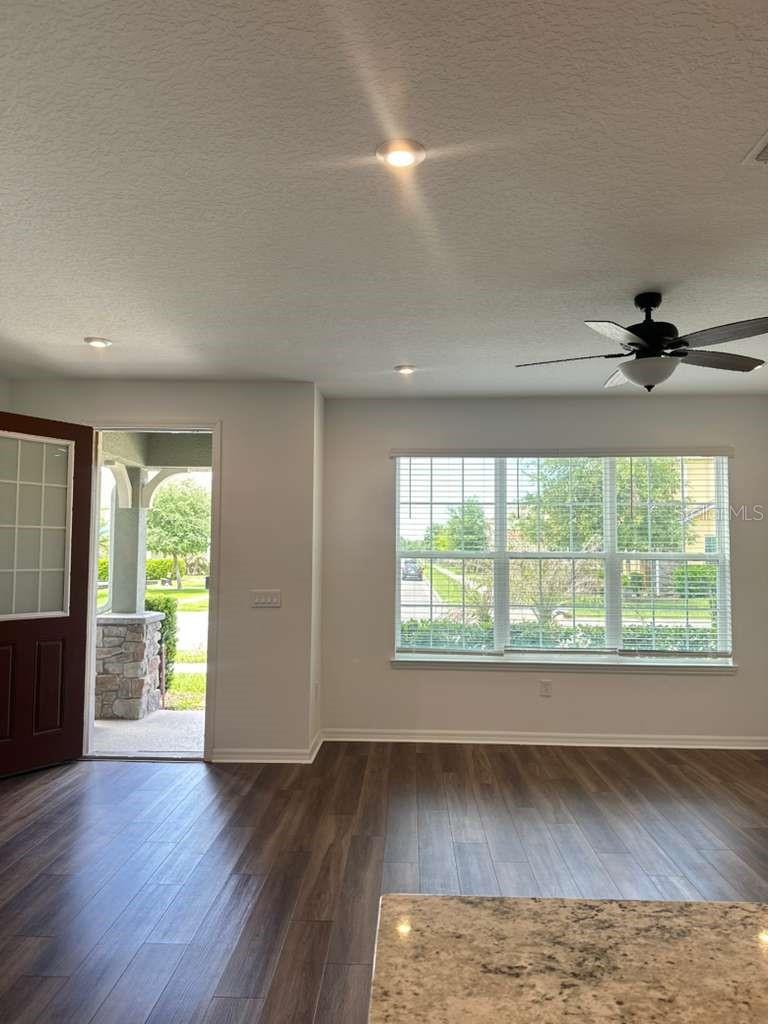 Image 4 of 27 For 9031 Legado Drive