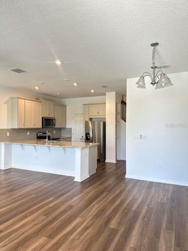 Image 7 of 27 For 9031 Legado Drive