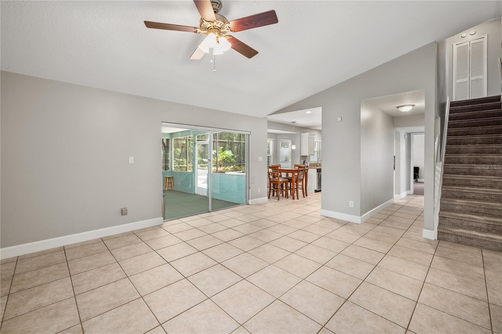 Image 11 of 48 For 1154 Deer Lake Circle