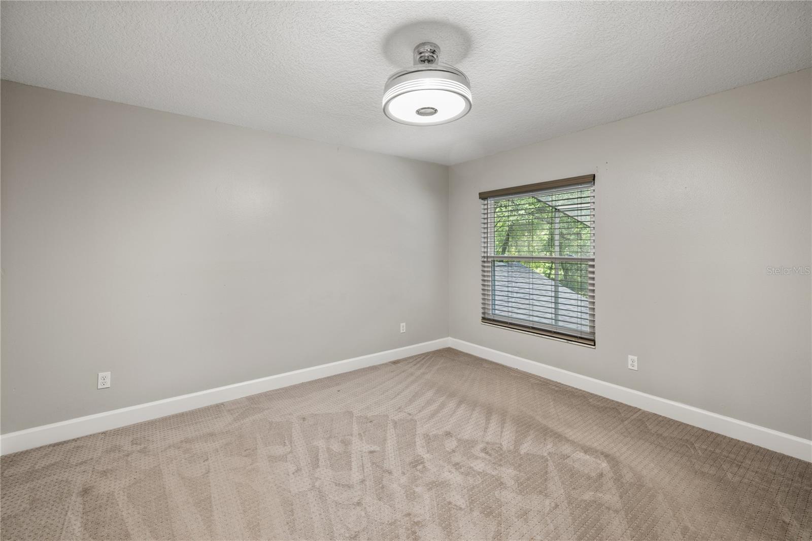 Image 29 of 48 For 1154 Deer Lake Circle