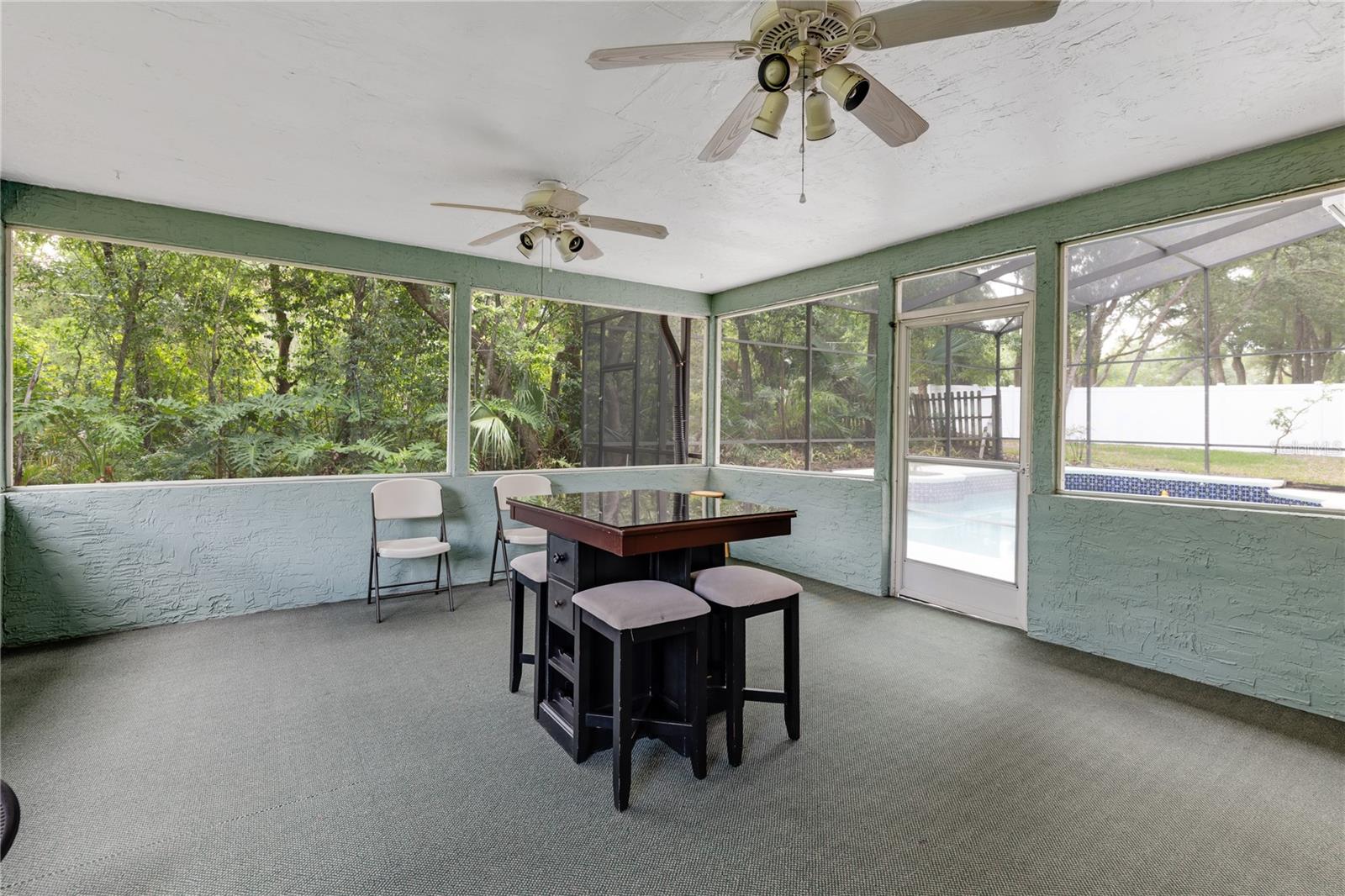Image 33 of 48 For 1154 Deer Lake Circle