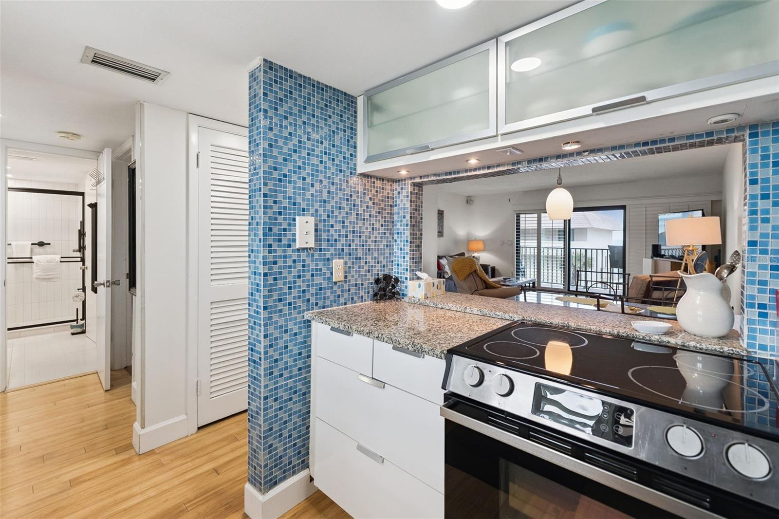 Image 15 of 60 For 935 Ocean Shore Boulevard 3020