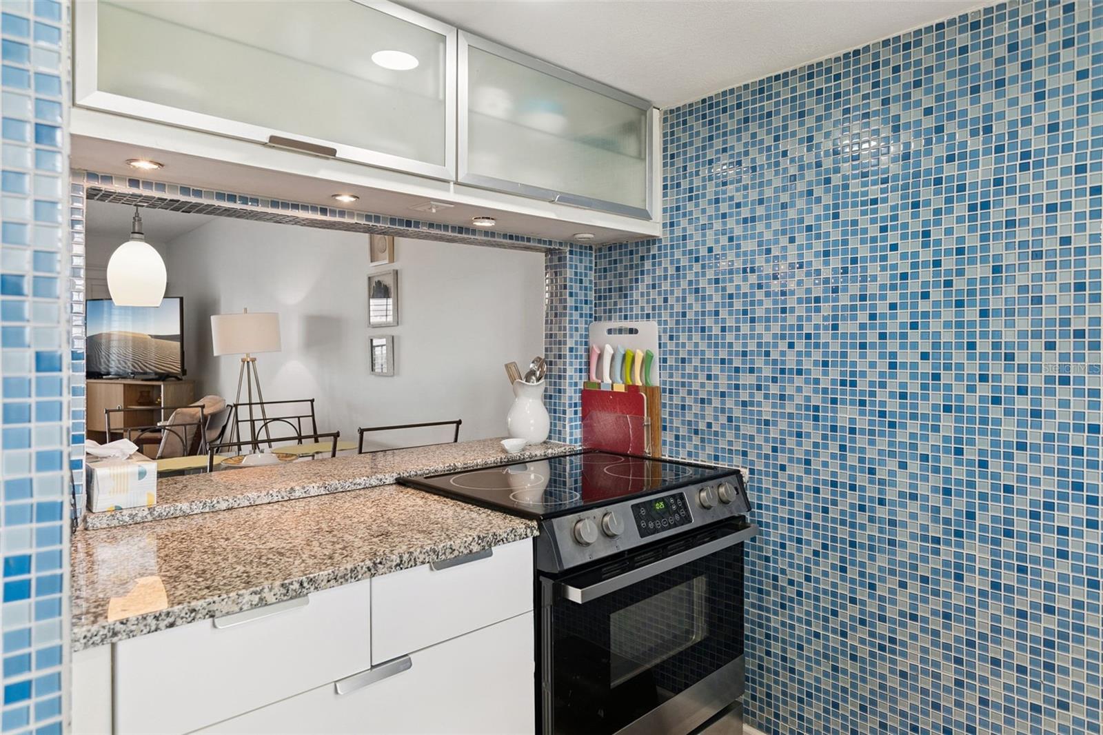 Image 18 of 60 For 935 Ocean Shore Boulevard 3020
