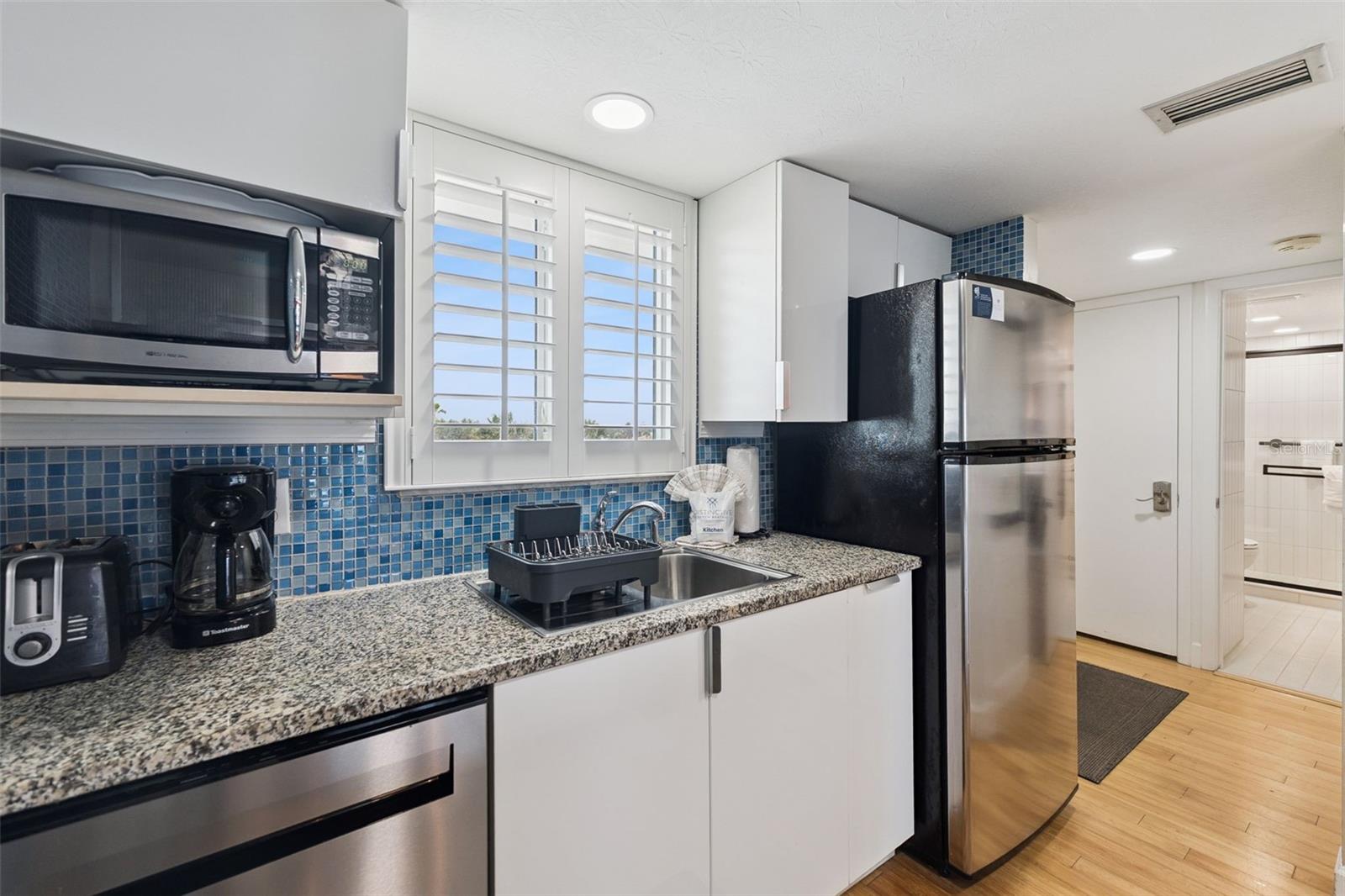 Image 19 of 60 For 935 Ocean Shore Boulevard 3020