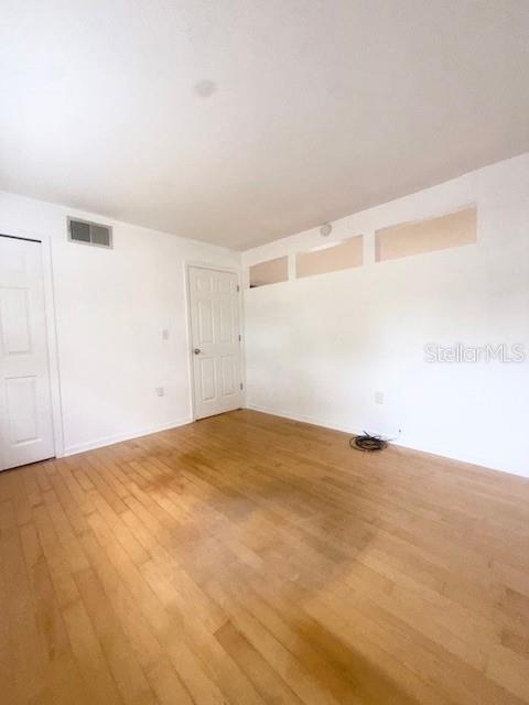 Image 11 of 26 For 1523 Catherine Street 18