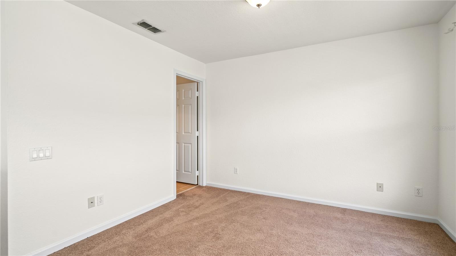 Image 45 of 75 For 1614 Croydon Street