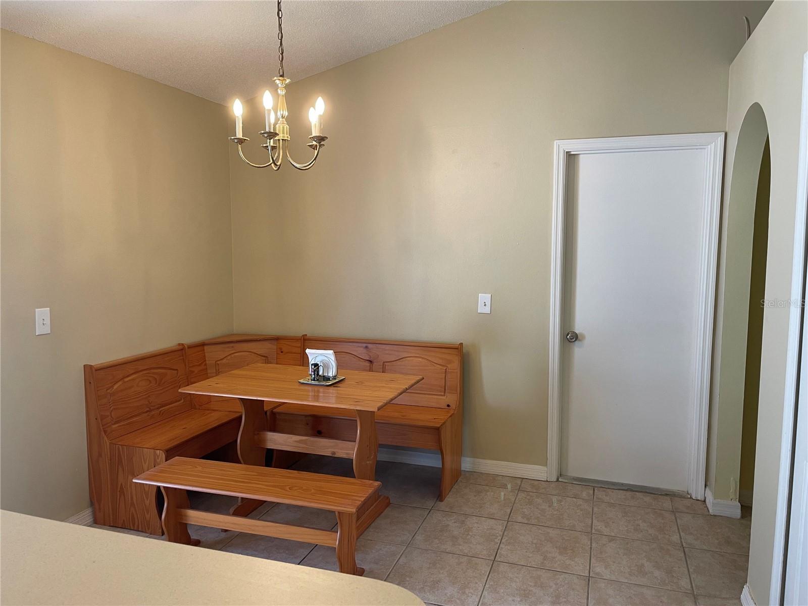 Image 6 of 14 For 526 Pointe Allyson Way