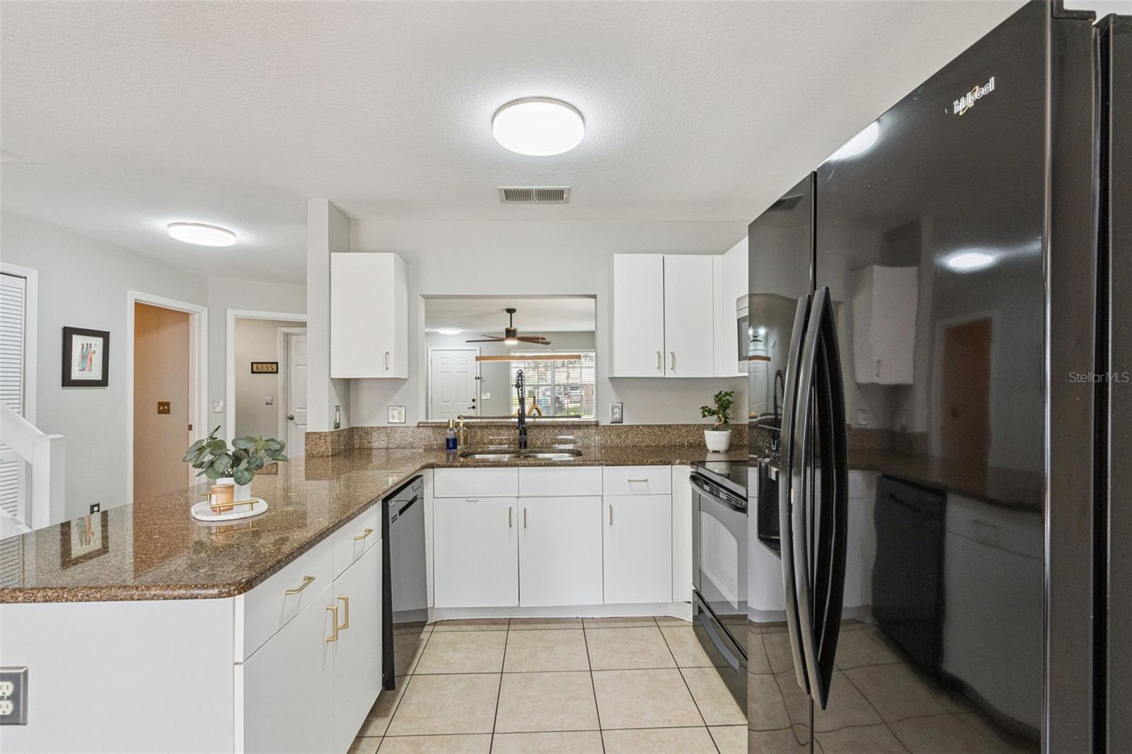 Image 6 of 26 For 12024 Moccasin Court