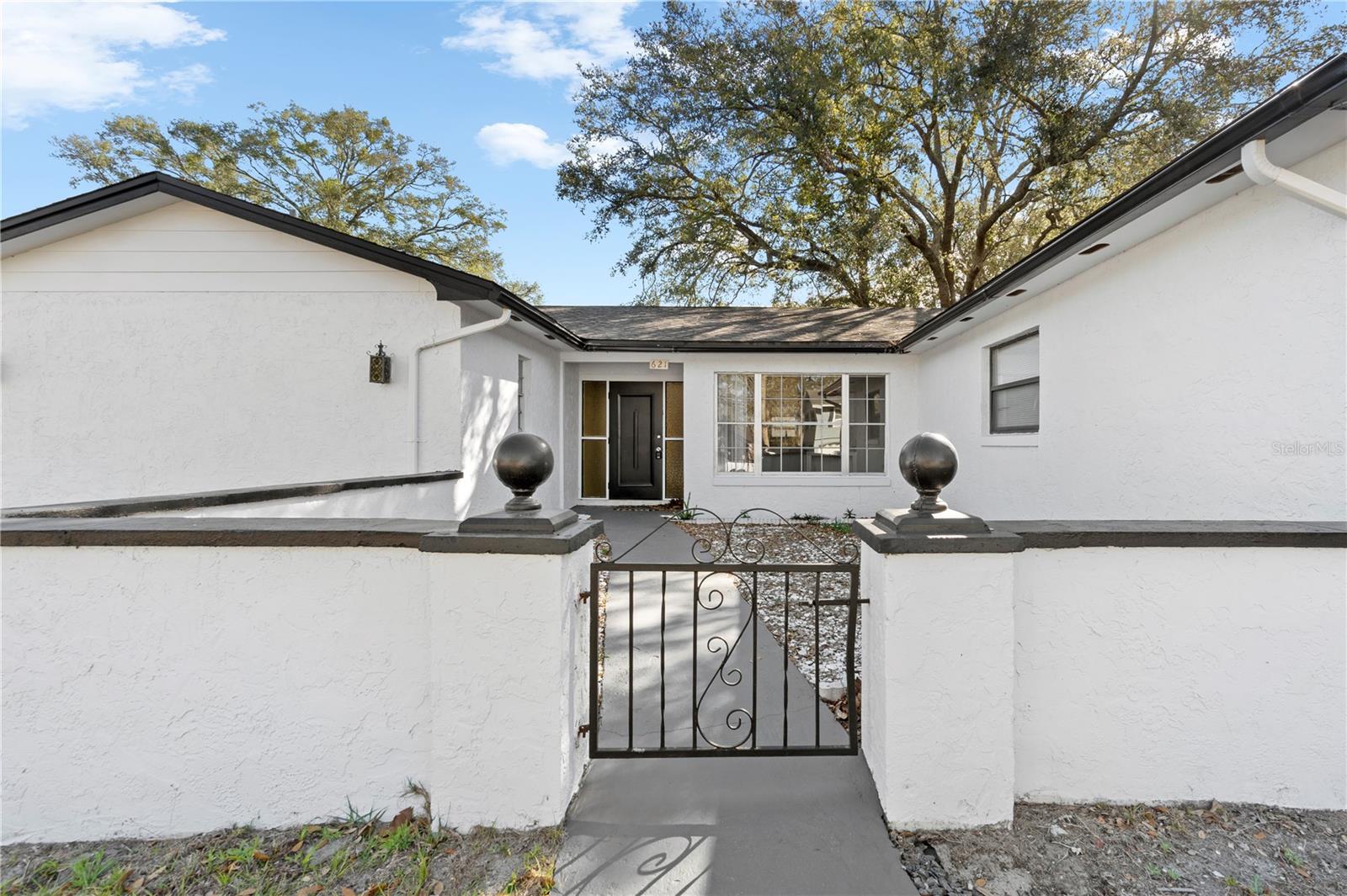 Image 5 of 17 For 621 Ashberry Lane