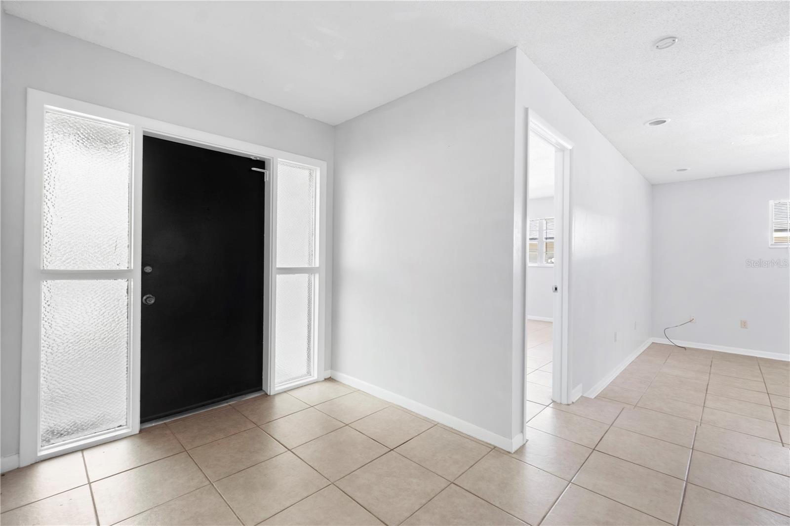 Image 8 of 17 For 621 Ashberry Lane