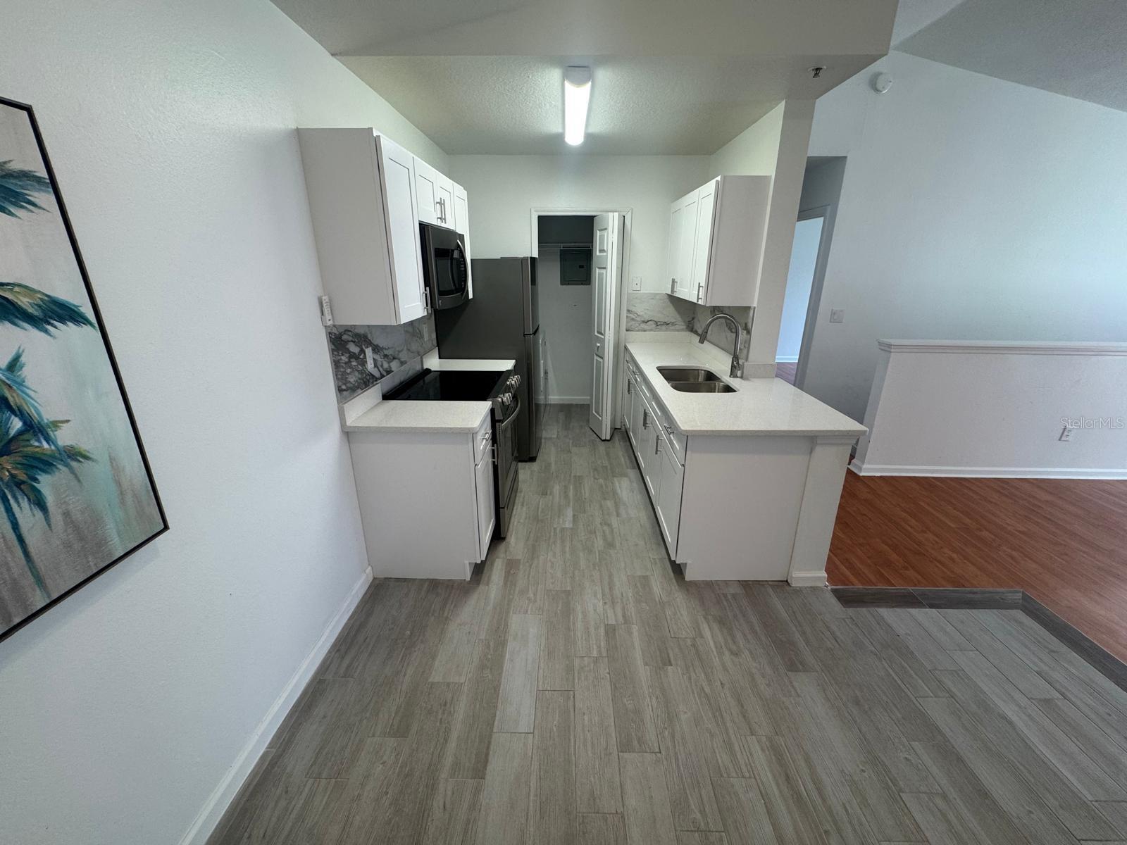 Image 10 of 25 For 4320 Kirkman Road 1508