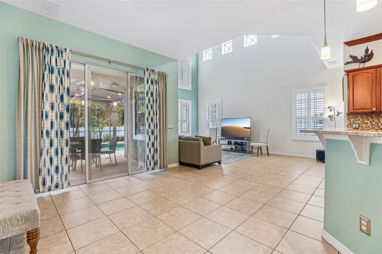 Image 11 of 48 For 907 Spring Oak Circle