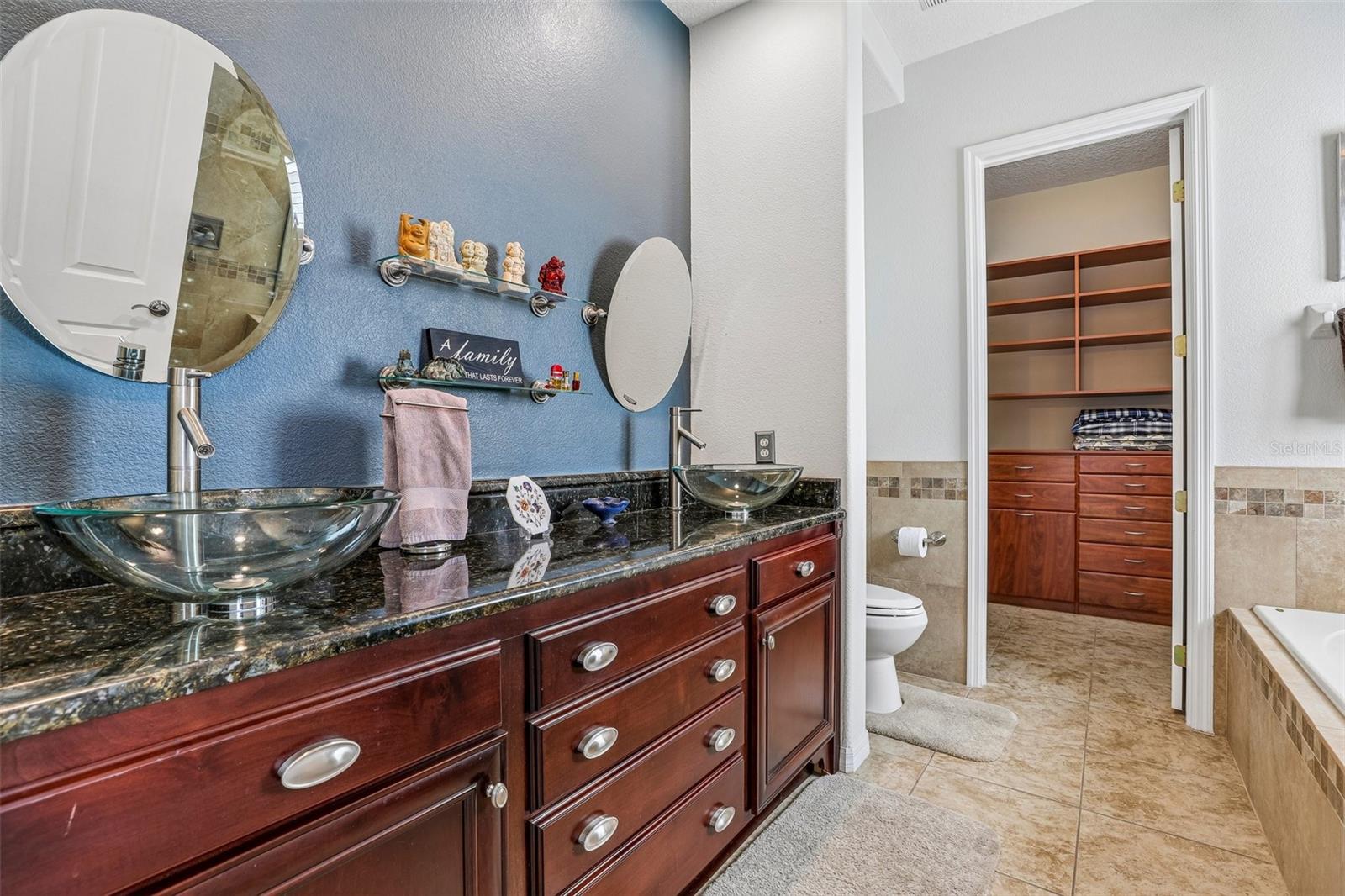Image 16 of 48 For 907 Spring Oak Circle
