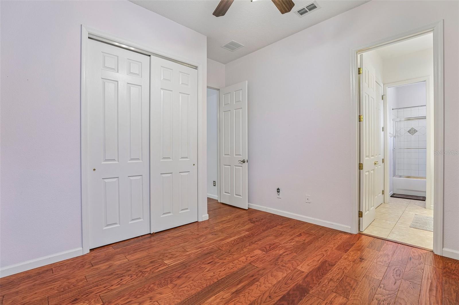 Image 29 of 48 For 907 Spring Oak Circle