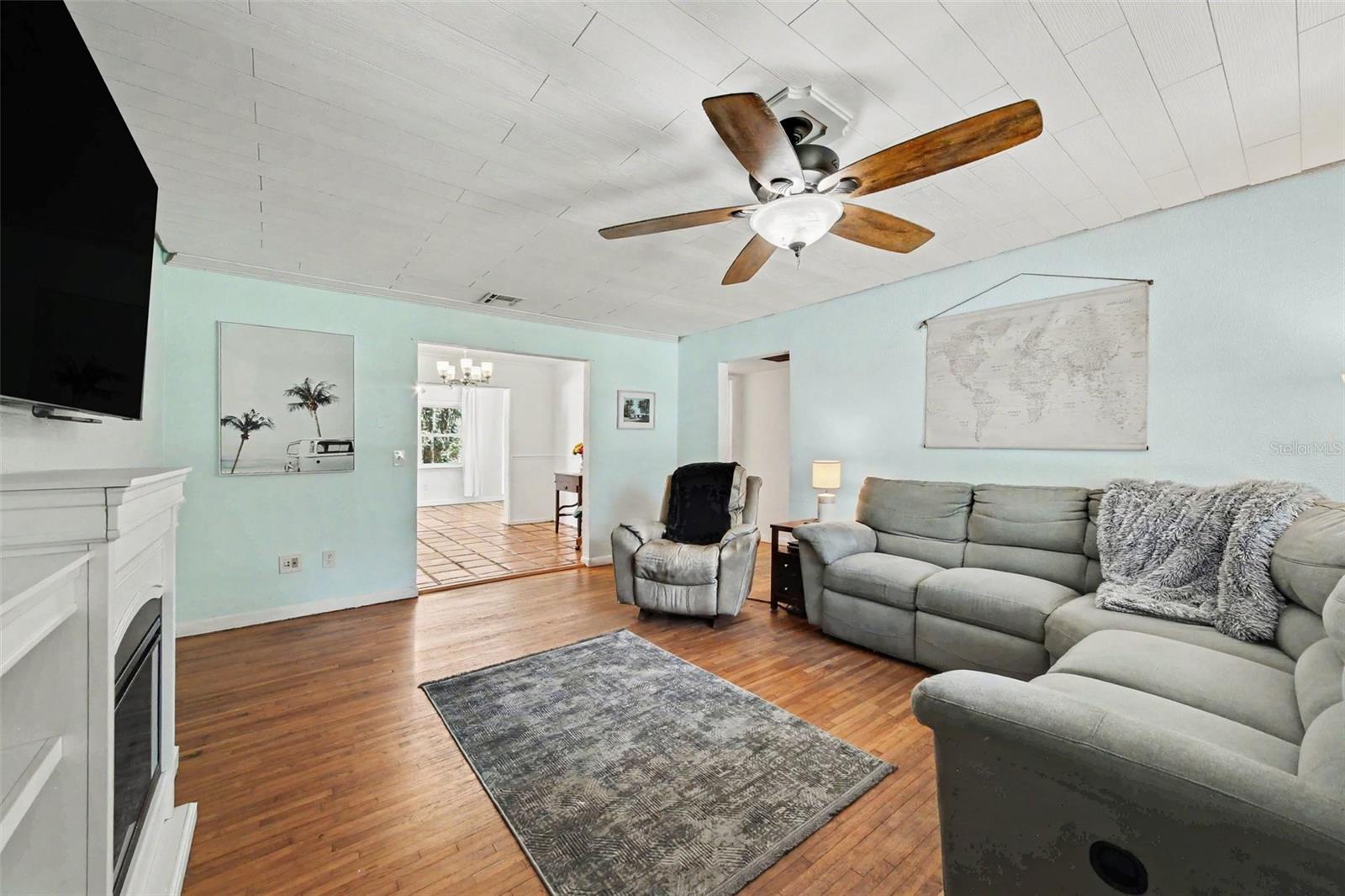 Image 6 of 18 For 3615 Palm Avenue