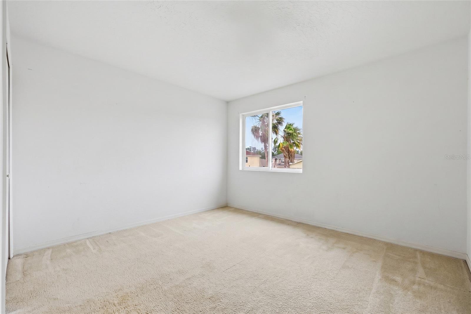 Image 20 of 32 For 208 Corvina Drive
