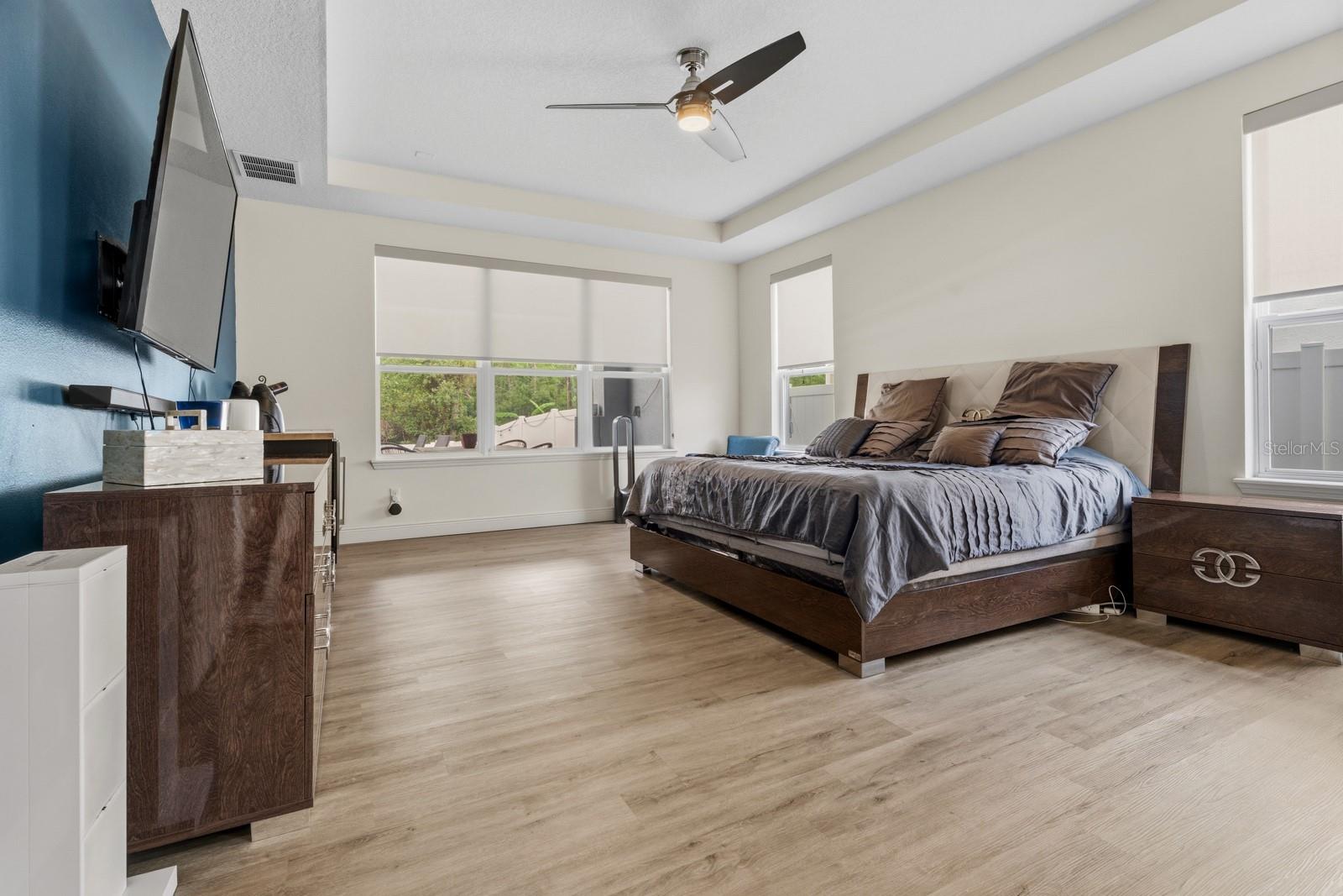 Image 43 of 82 For 2299 Pearl Cider Street