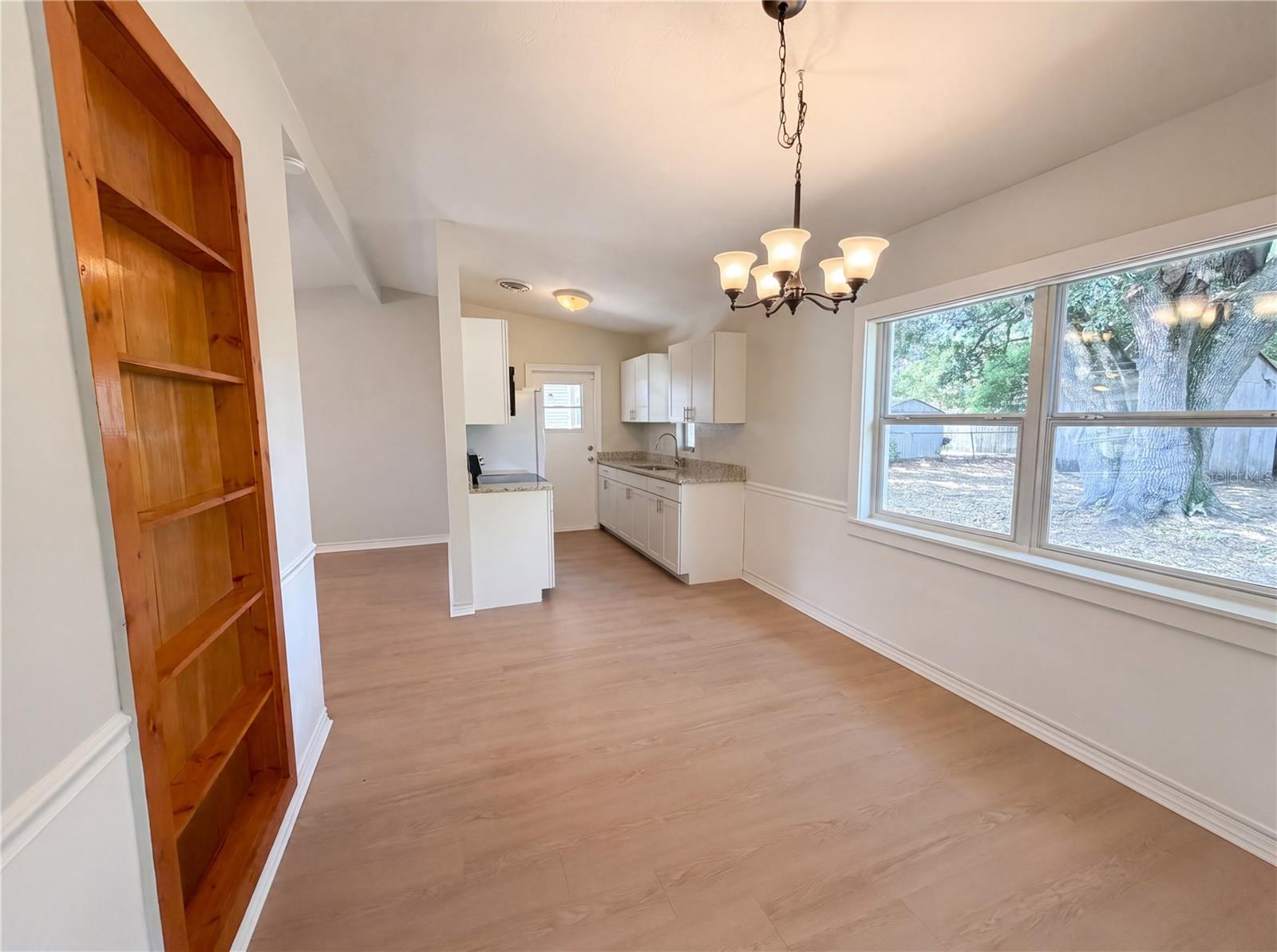 Image 10 of 20 For 4616 Robbins Avenue