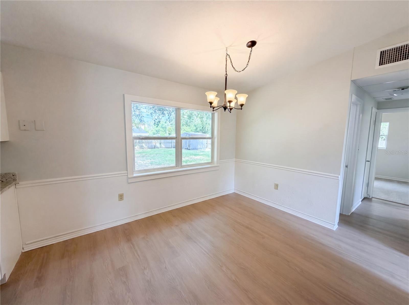 Image 9 of 20 For 4616 Robbins Avenue