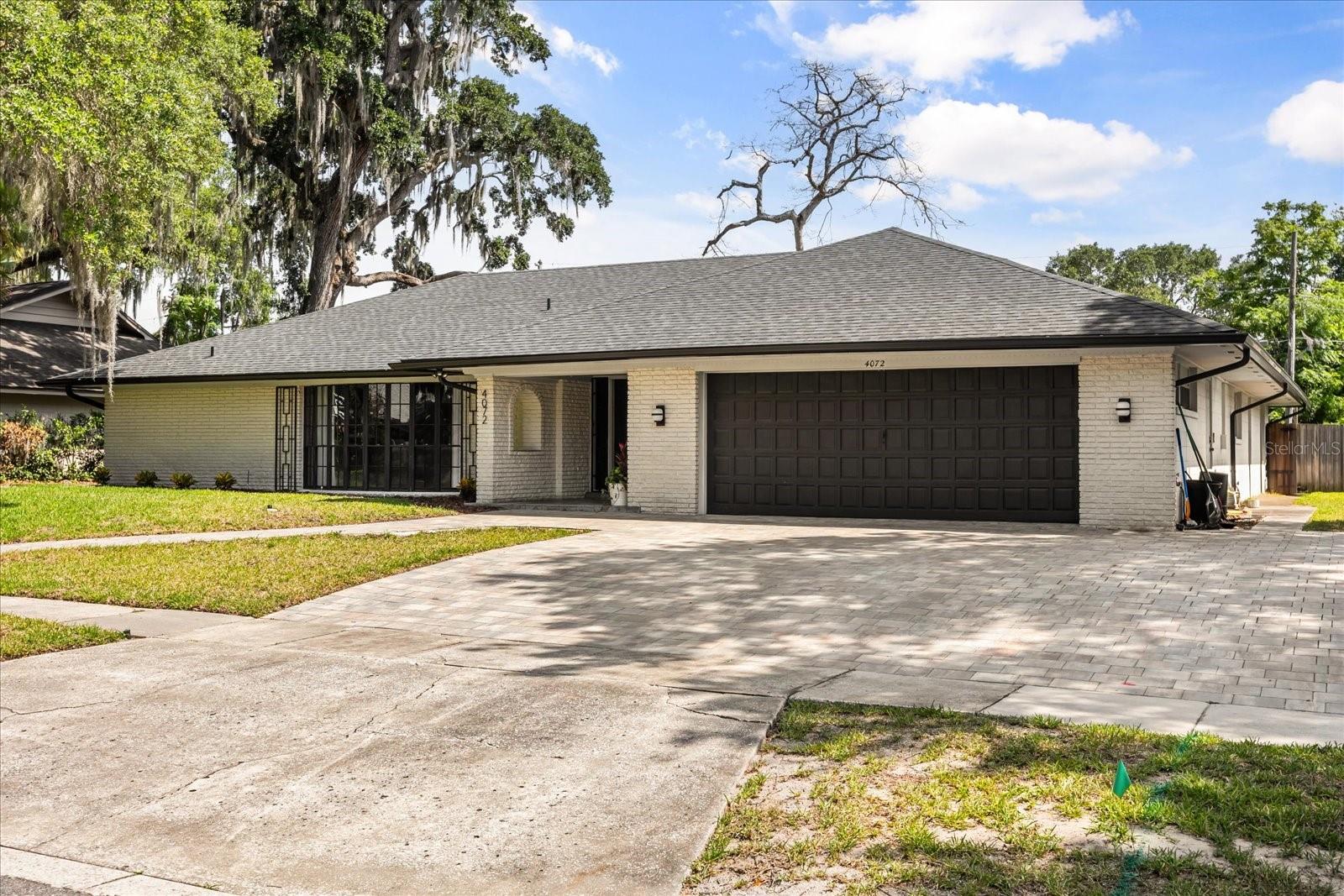 Image 3 of 66 For 4072 Summerwood Avenue