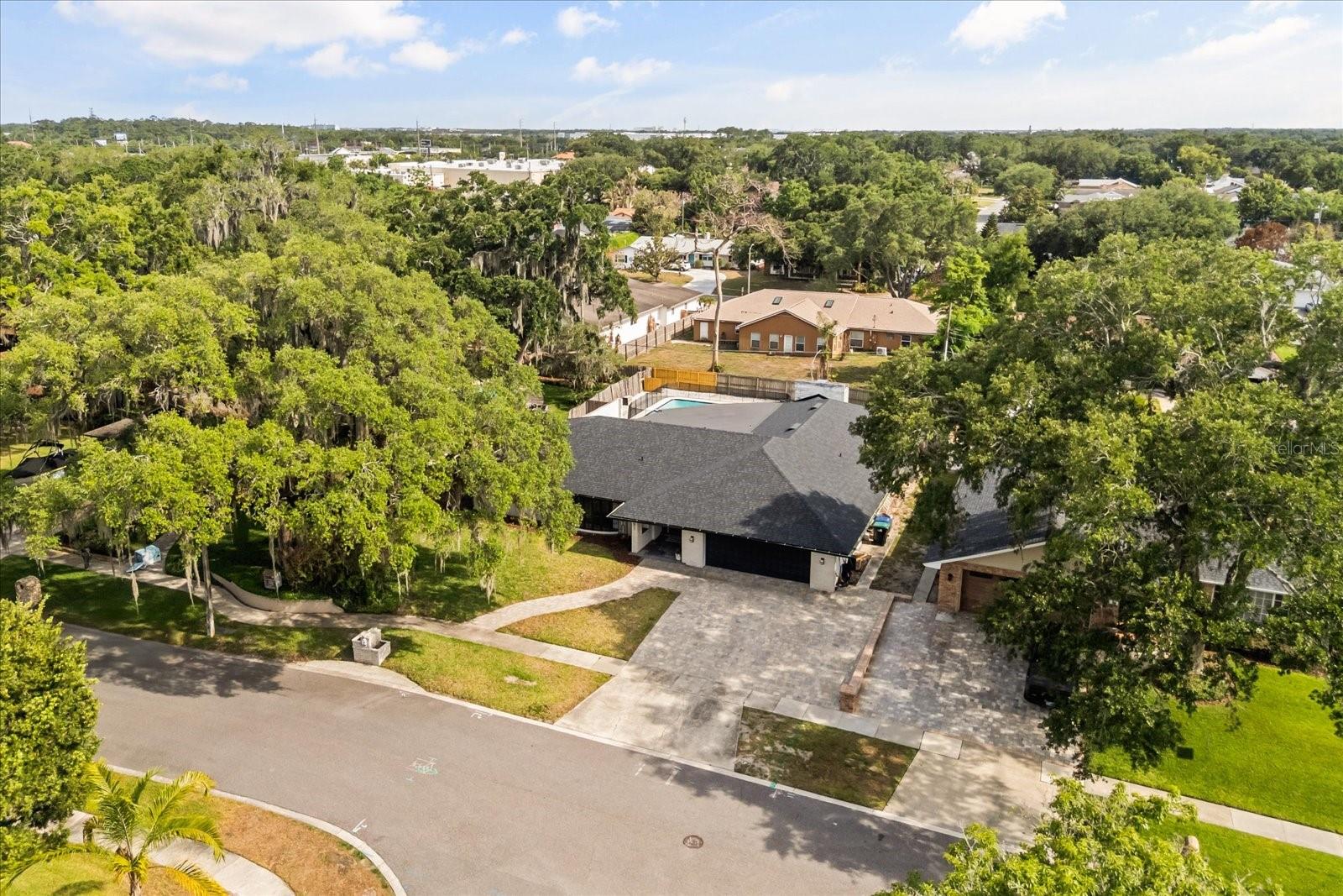 Image 8 of 66 For 4072 Summerwood Avenue