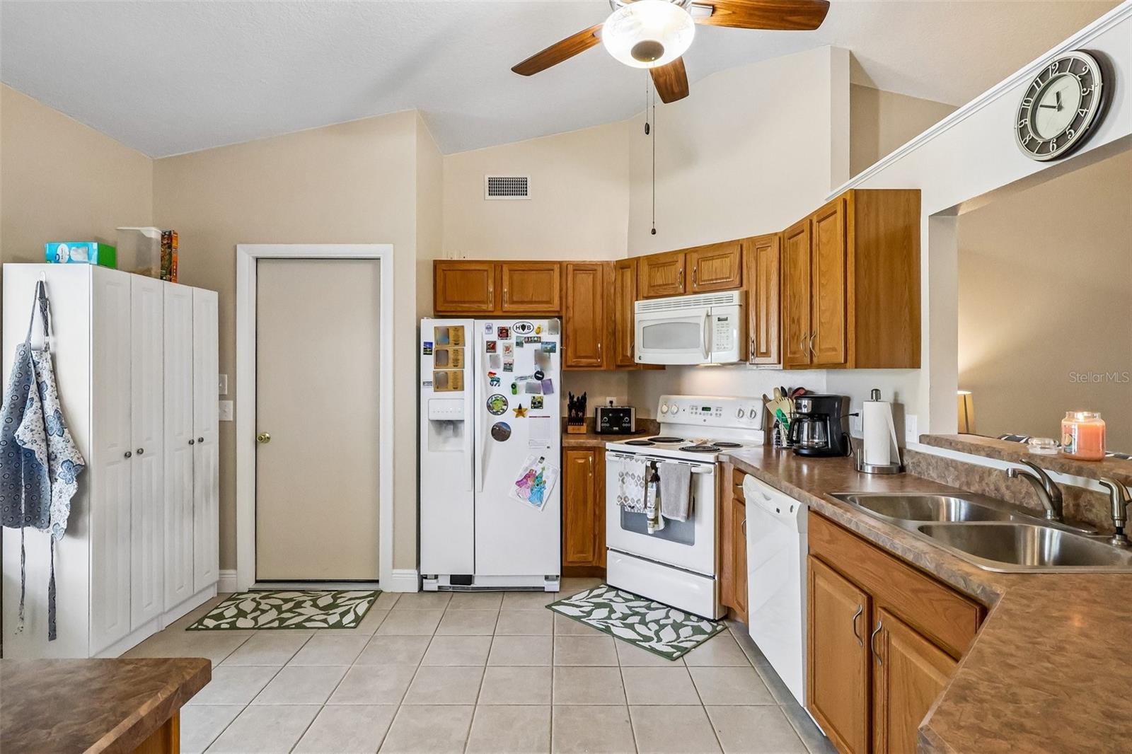 Image 10 of 34 For 3613 Stonehaven Court