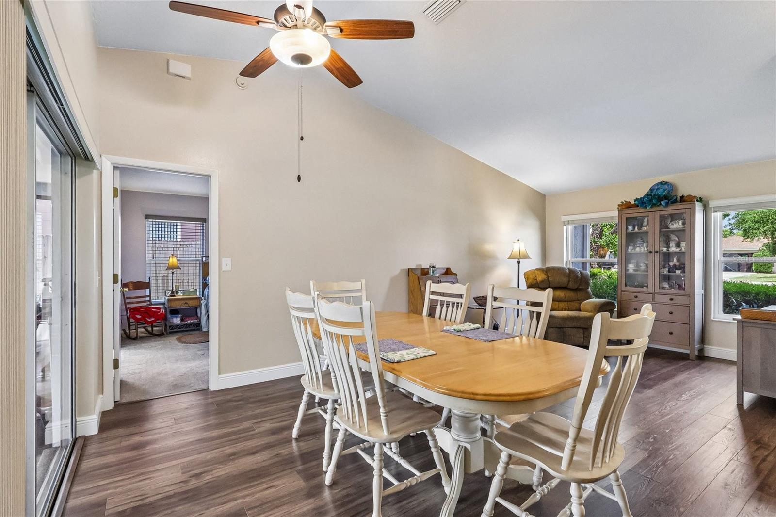 Image 7 of 34 For 3613 Stonehaven Court