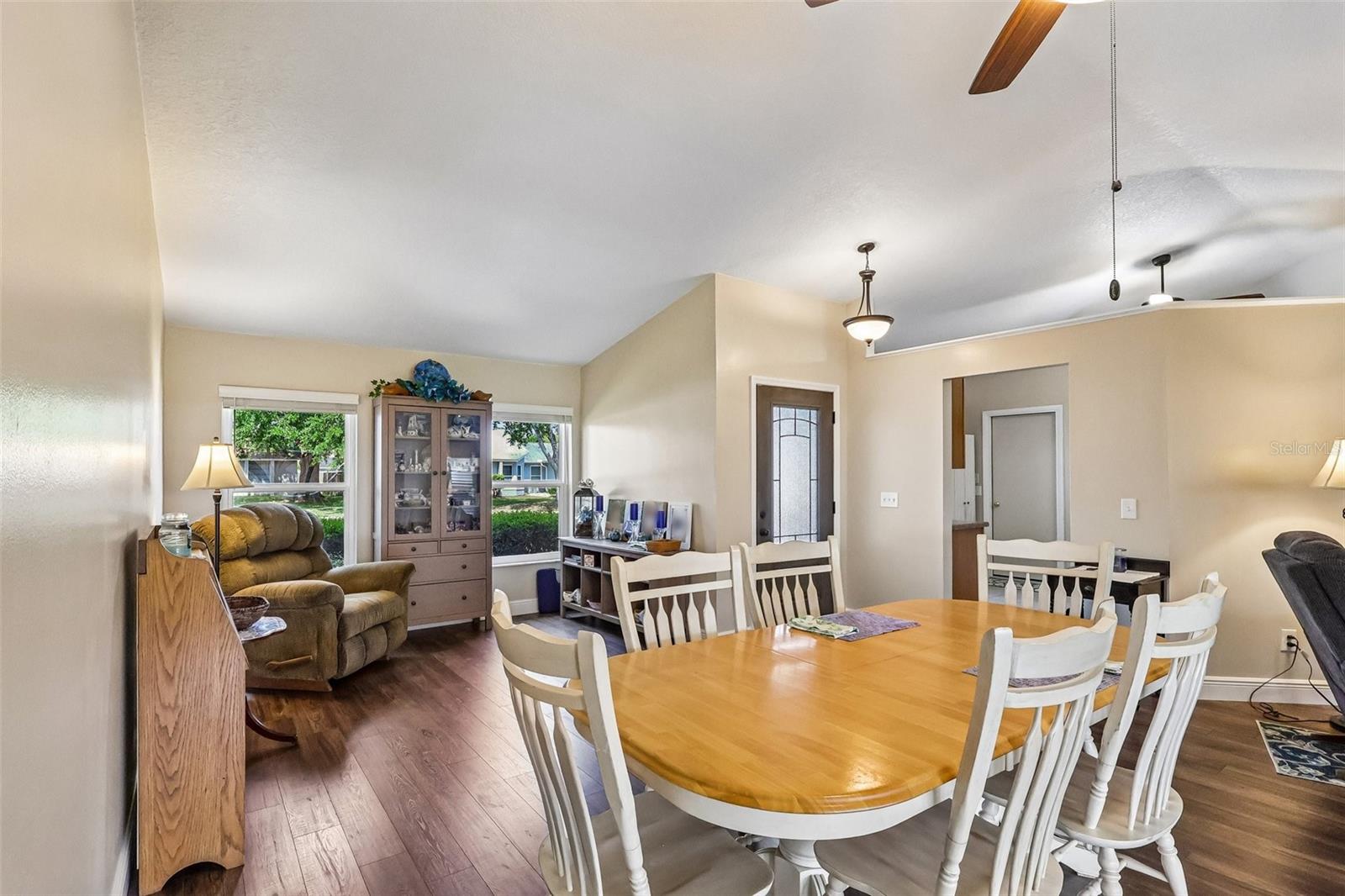 Image 8 of 34 For 3613 Stonehaven Court