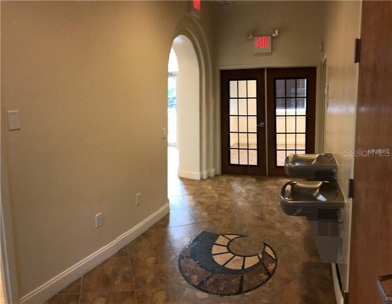 Image 2 of 11 For 6236 Kingspointe Parkway 7