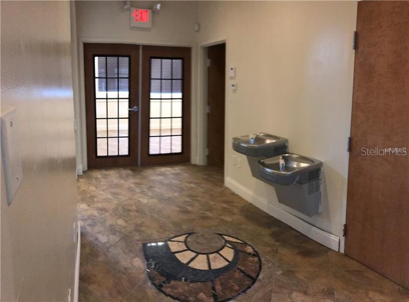Image 3 of 11 For 6236 Kingspointe Parkway 7