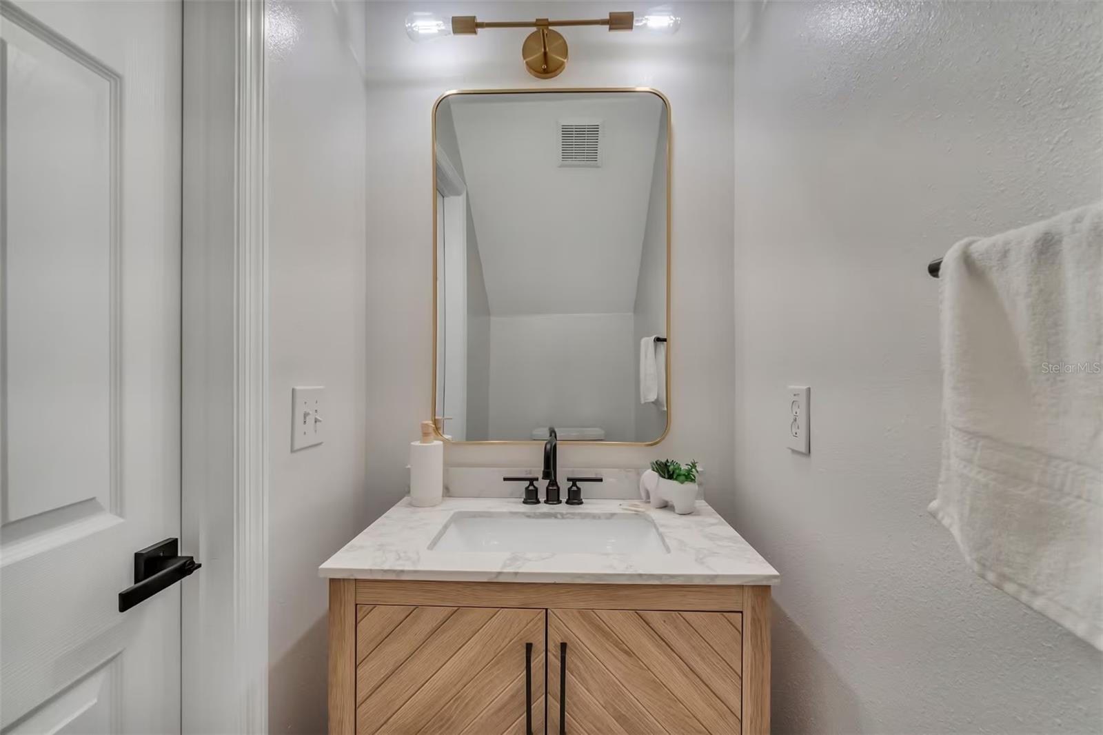 Image 15 of 28 For 2801 Lido Key Court