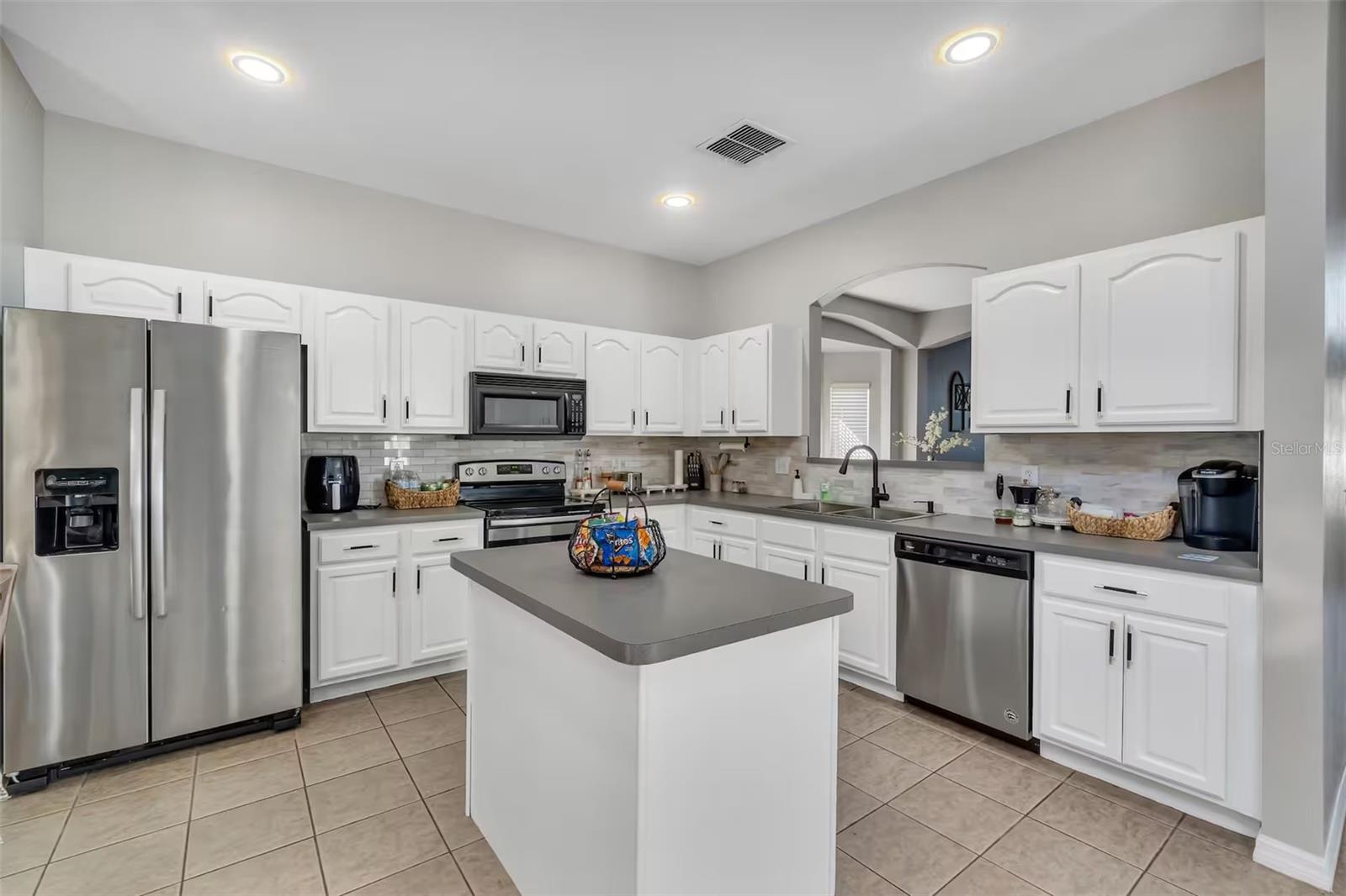 Image 6 of 28 For 2801 Lido Key Court