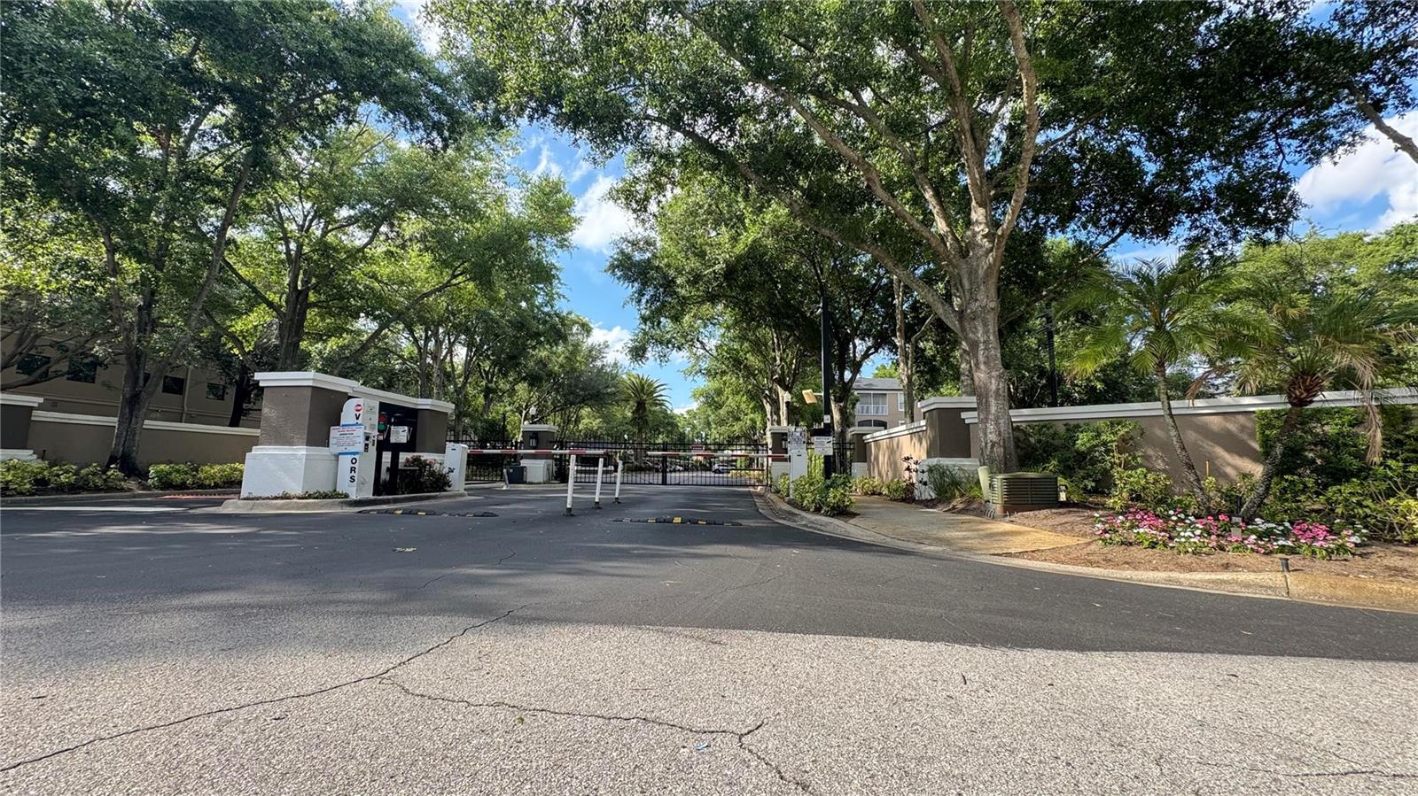 Image 2 of 33 For 7123 Yacht Basin Avenue 312