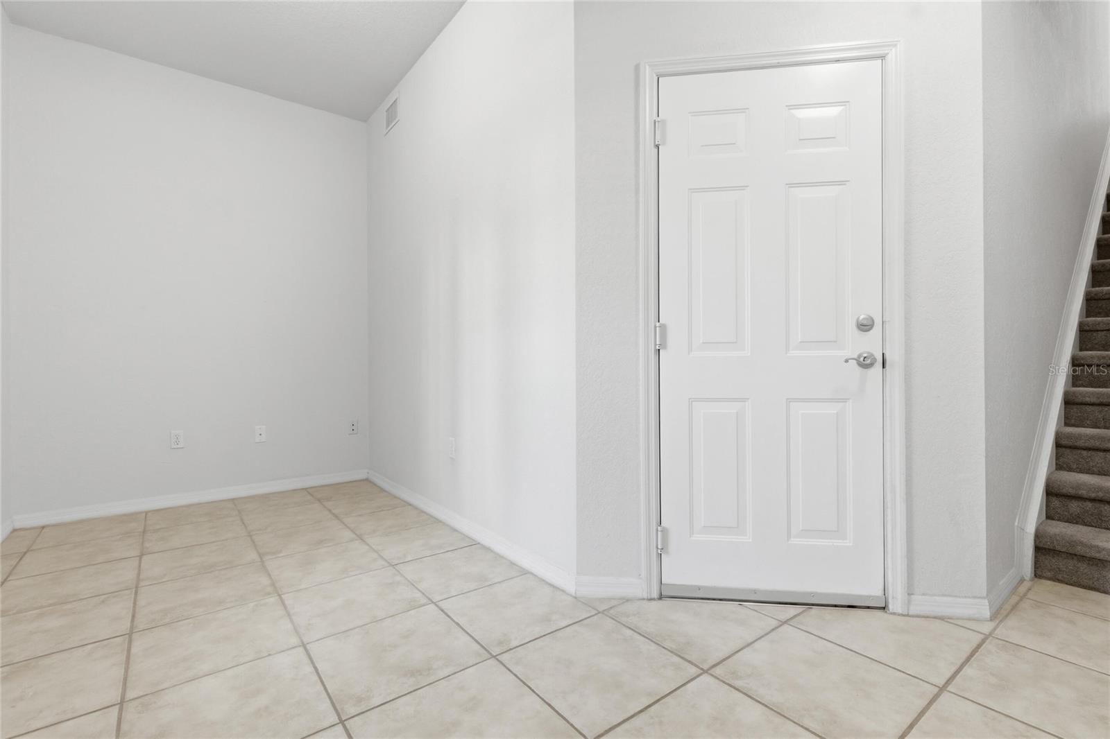 Image 21 of 25 For 9875 Meadow Field Circle