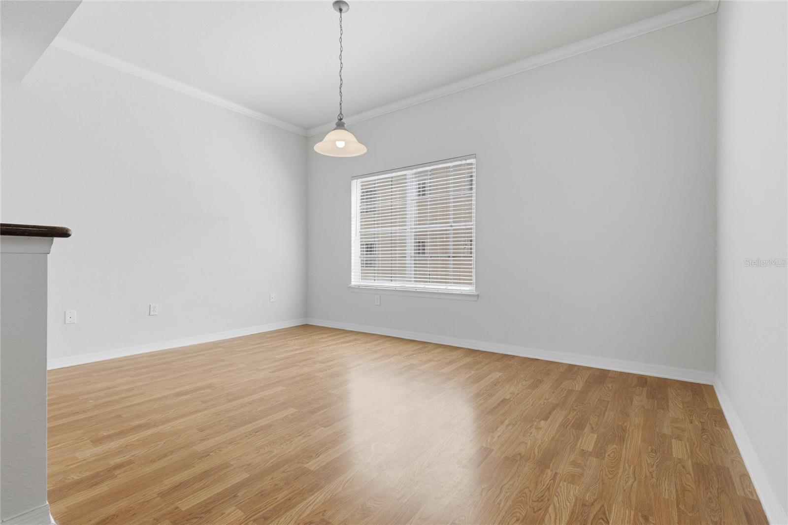 Image 6 of 25 For 9875 Meadow Field Circle