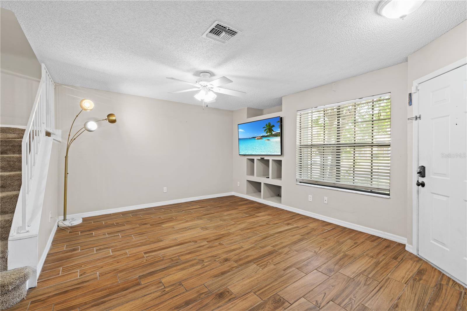 Image 10 of 76 For 2941 Lowell Court