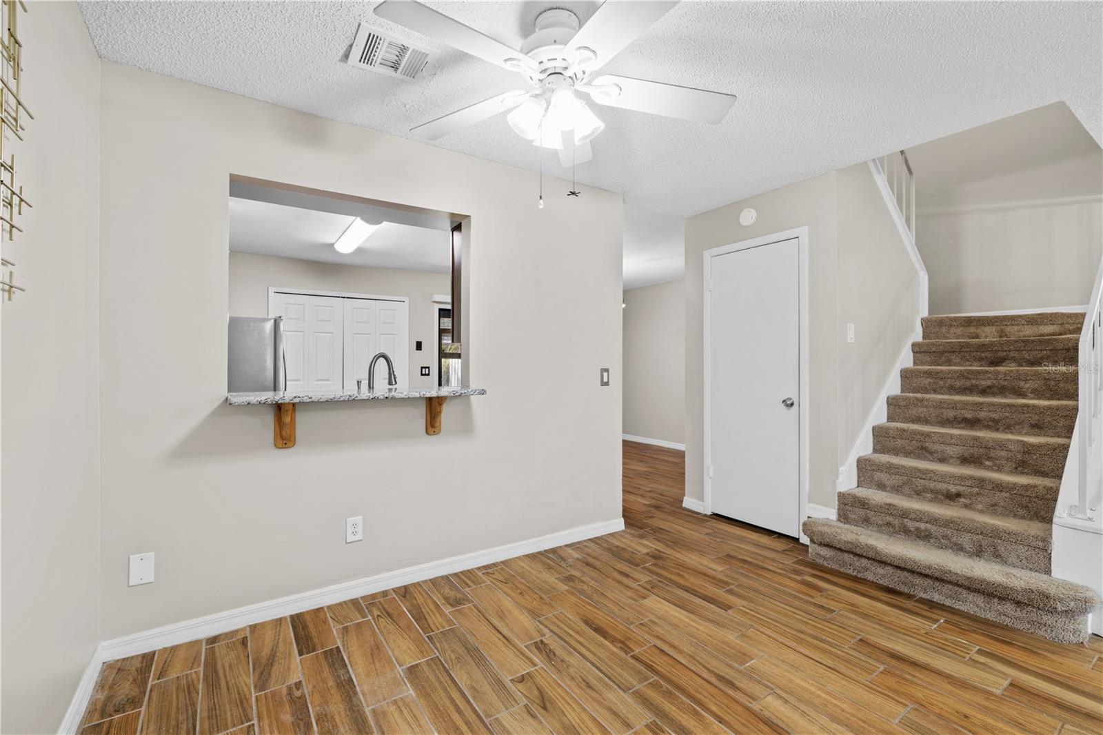 Image 16 of 76 For 2941 Lowell Court