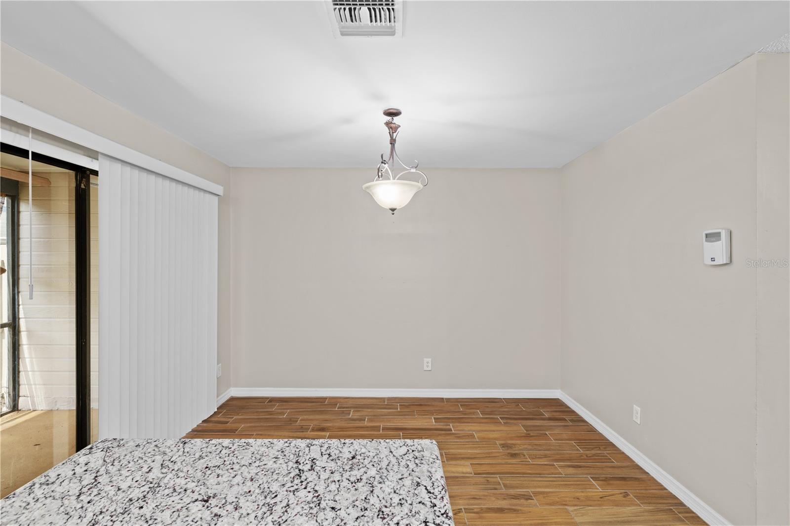 Image 17 of 76 For 2941 Lowell Court