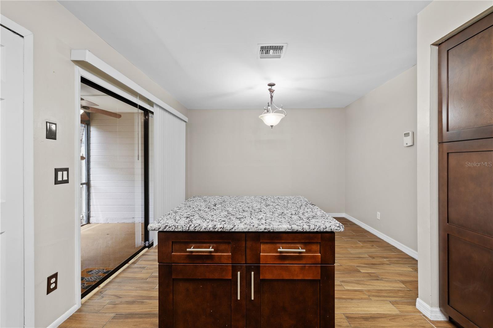 Image 30 of 76 For 2941 Lowell Court