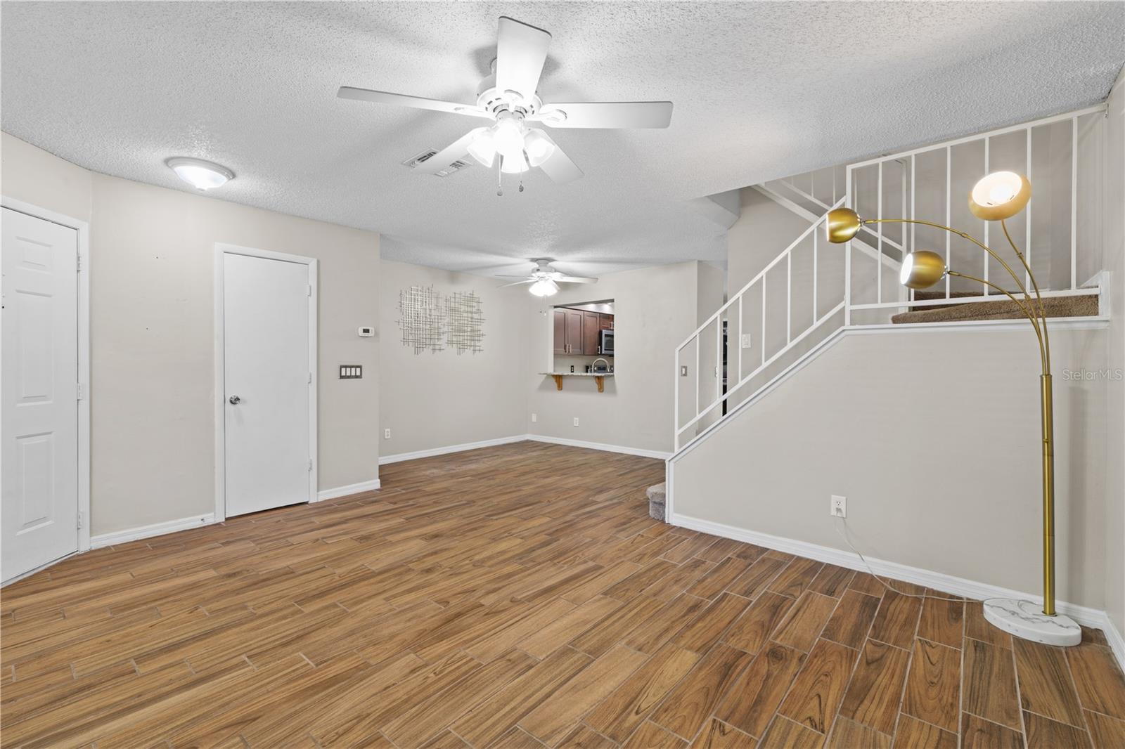 Image 9 of 76 For 2941 Lowell Court