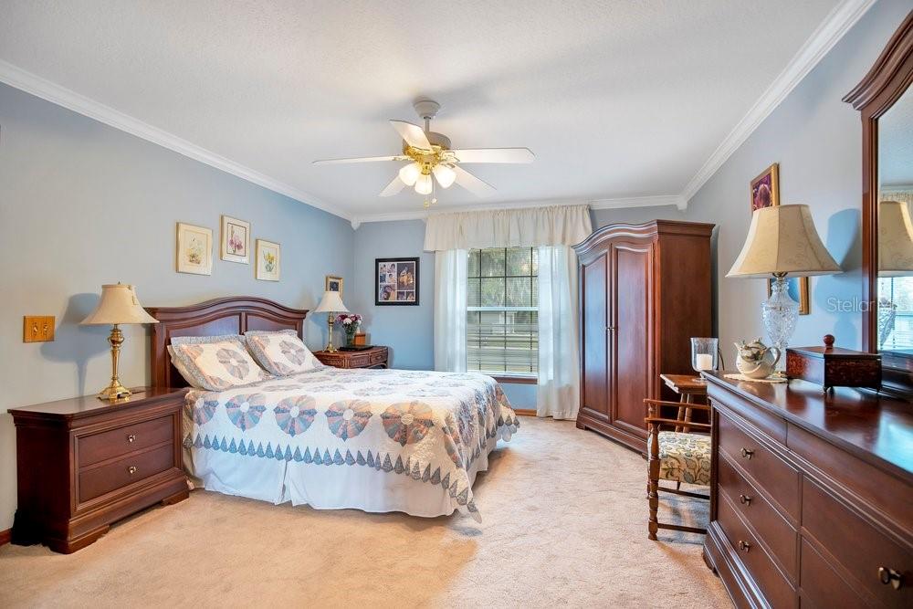 Image 16 of 37 For 525 Rachael Court