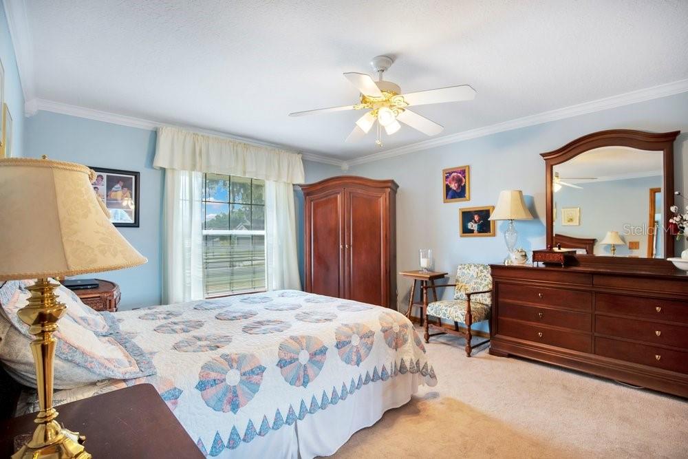 Image 17 of 37 For 525 Rachael Court